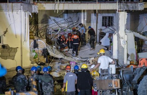 Cel putin 11 persoane si-au pierdut viata in urma cutremurului din Filipine