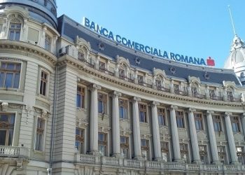 BCR scoate la vanzare sediul-emblema de la Universitate