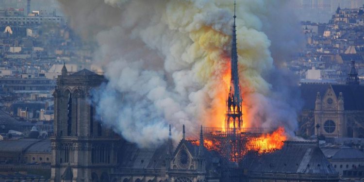 Donatii in valoare de 100 de milioane de euro pentru catedrala Notre-Dame. Patronul lui Rennes a facut anuntul