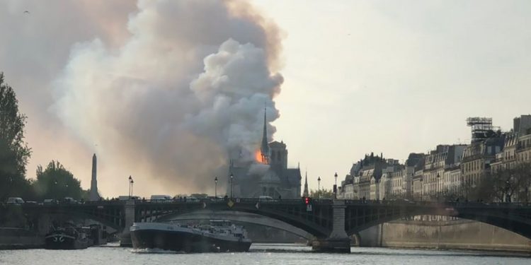 Primele reactii ale liderilor internationali dupa incendiul de la Notre-Dame