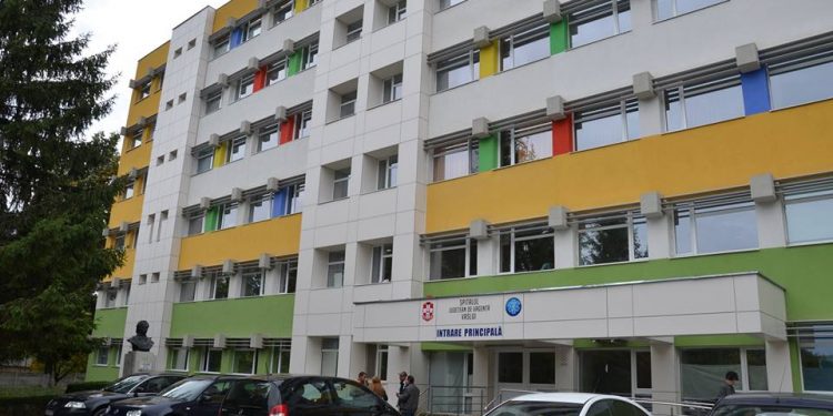 Incurcatura la Spitalul Judetean Vaslui. Doi pacienti au fost confundati