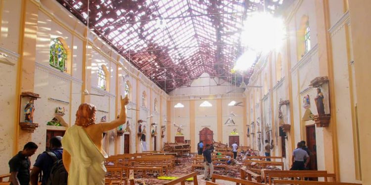 Purtatorul de cuvant al guvernului din Sri Lanka: atentatul a fost executat de o grupare islamista