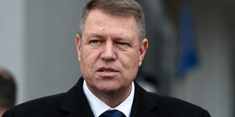 Klaus Iohannis a retrimis la Parlament legea care dezincrimineaza lucrarile de constructii fara autorizatie