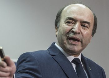 Tudorel Toader: „Eu nu am avut niciodata pe masa guvernului un document referitor la amnistie si gratiere”