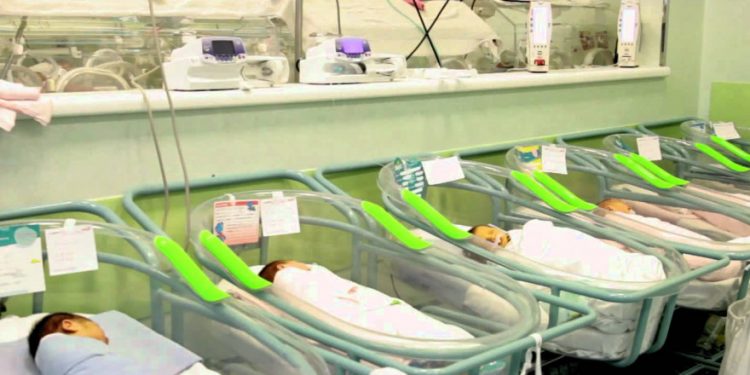 Trei bebelusi au fost infectati cu stafilococ auriu la Maternitatea Giulesti