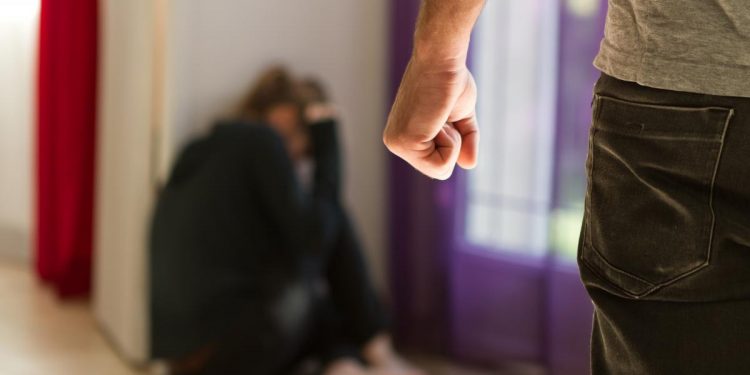 Violenta domestica a facut 1300 de victime in doar trei luni