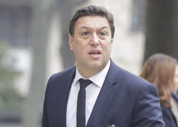 Serban Nicolae: „Nu e un referendum. E un simulacru”