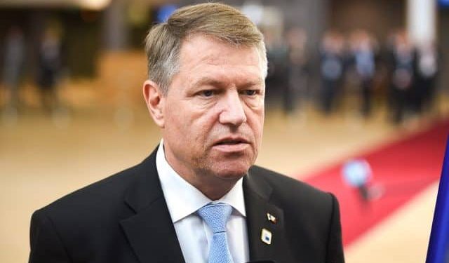Klaus Iohannis: „ O fi mut, dar cu asa ceva nu vii în politica, te duci la cancanuri”