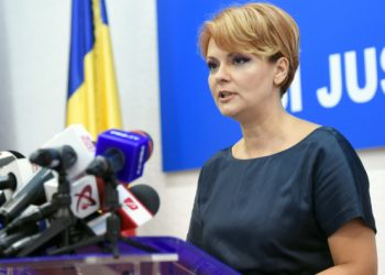 Ministrul Muncii: incepand de joi, cresc salariile tuturor medicilor si asistentelor