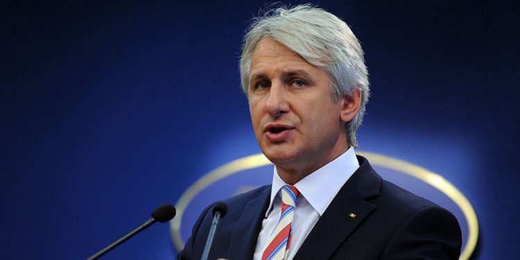 Eugen Teodorovici: „Statul roman investeste foarte mult in studenti, dar dupa aceea marea lor parte se duc”