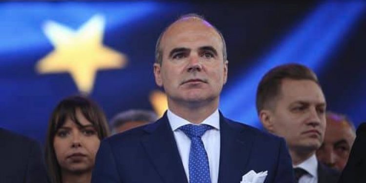 Rares Bogdan: „Am luat decizia, in trei, sa nu mai furnizam date din sondaje nici publicului si nici macar partidului”