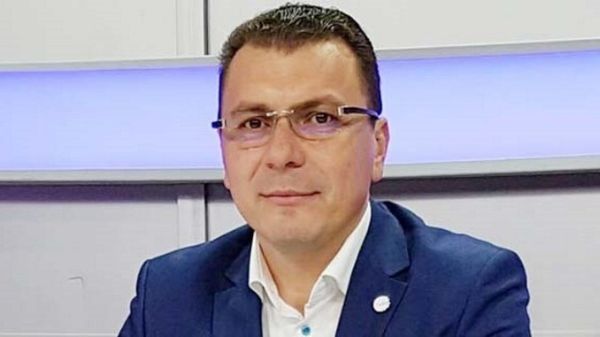 Ionel Petre: „Tot ce a ramas din domnul Melescanu este doar o fantoma tradatoare”