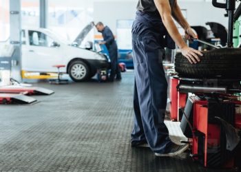 echipamente service auto