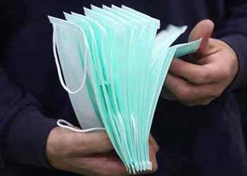 Primarul unei comune din Vaslui: „Cu greu, am reusit sa achizitionam un numar de 5000 masti medicale, 5000 manusi medicale si dezinfectant”