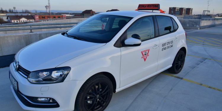 Metodele prin care poti invata mai usor pentru scoala de soferi