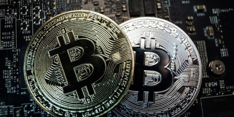 Bitcoin a creat o franciza pentru Atm-uri cu criptomonede in Romania