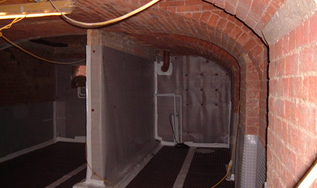 Ai nevoie de o hidroizolatie pentru subsol? Incepe prin a descoperi tot ce trebuie sa stii in acest sens!