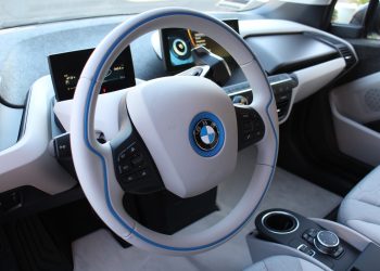 Inchiriaza o masina la aeroport – usureaza-ti viata