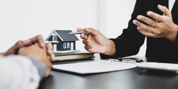 Termeni imobiliari și de bricolaj pe care trebuie să-i cunoști atunci când vrei să te așezi la casa ta